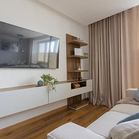 Bt Apartment *